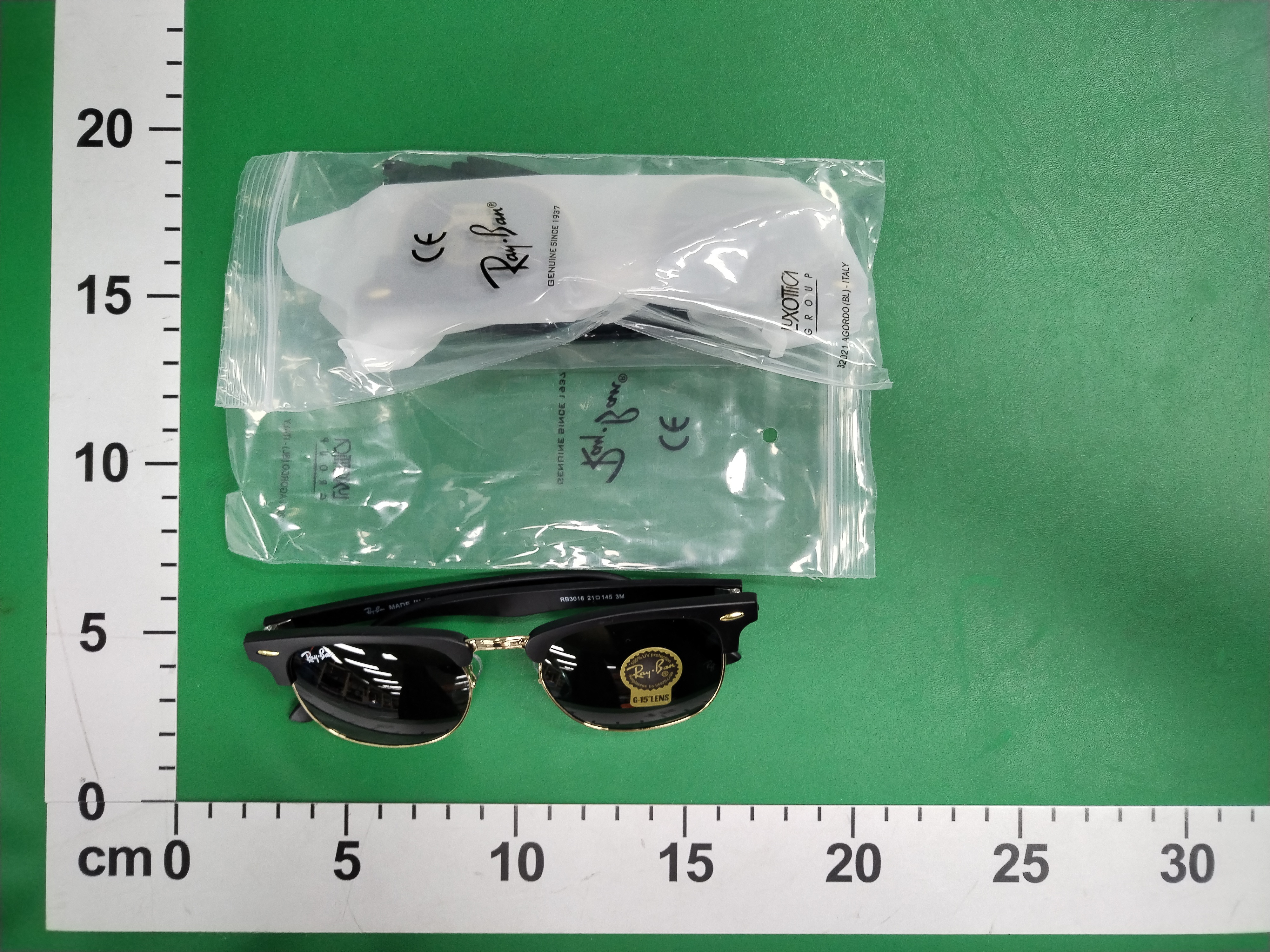 QC Photo - Bunch of UV Protected Ray-Ban Sunglasses