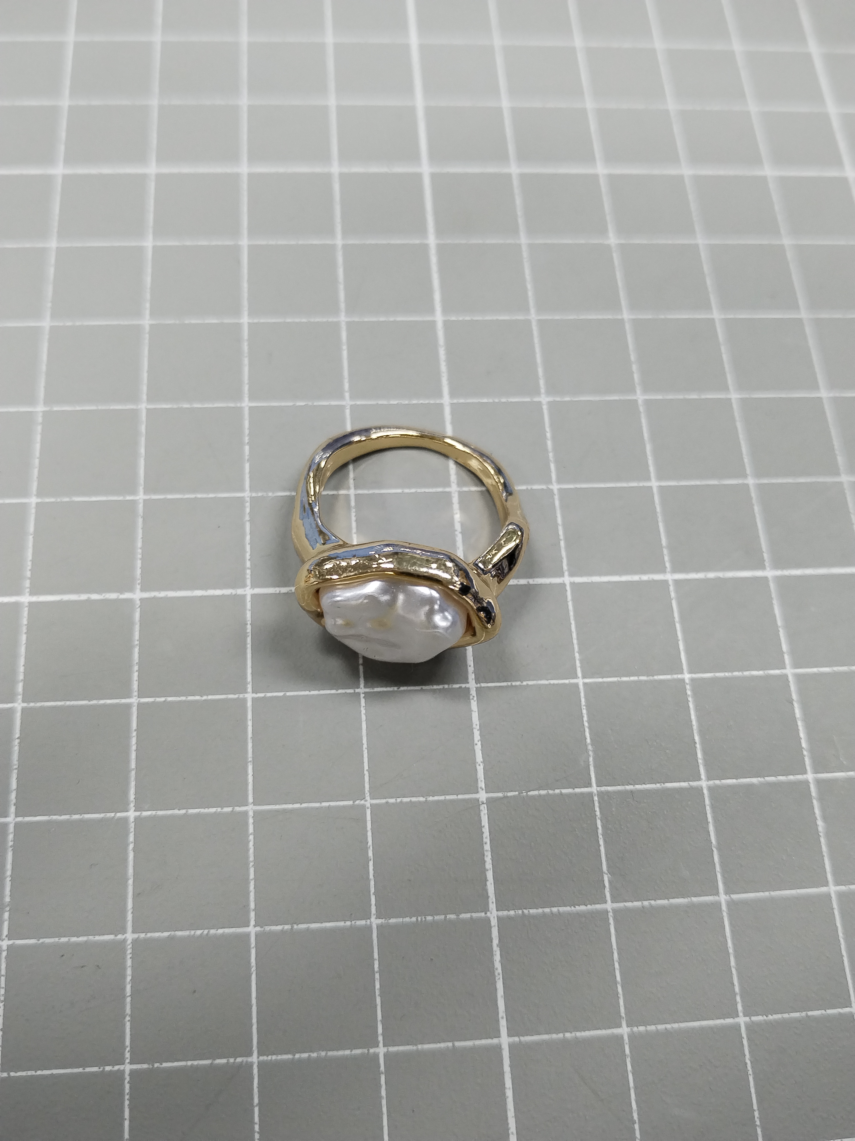 QC Photo - 42 options Irregular Pearl Metal Ring Set