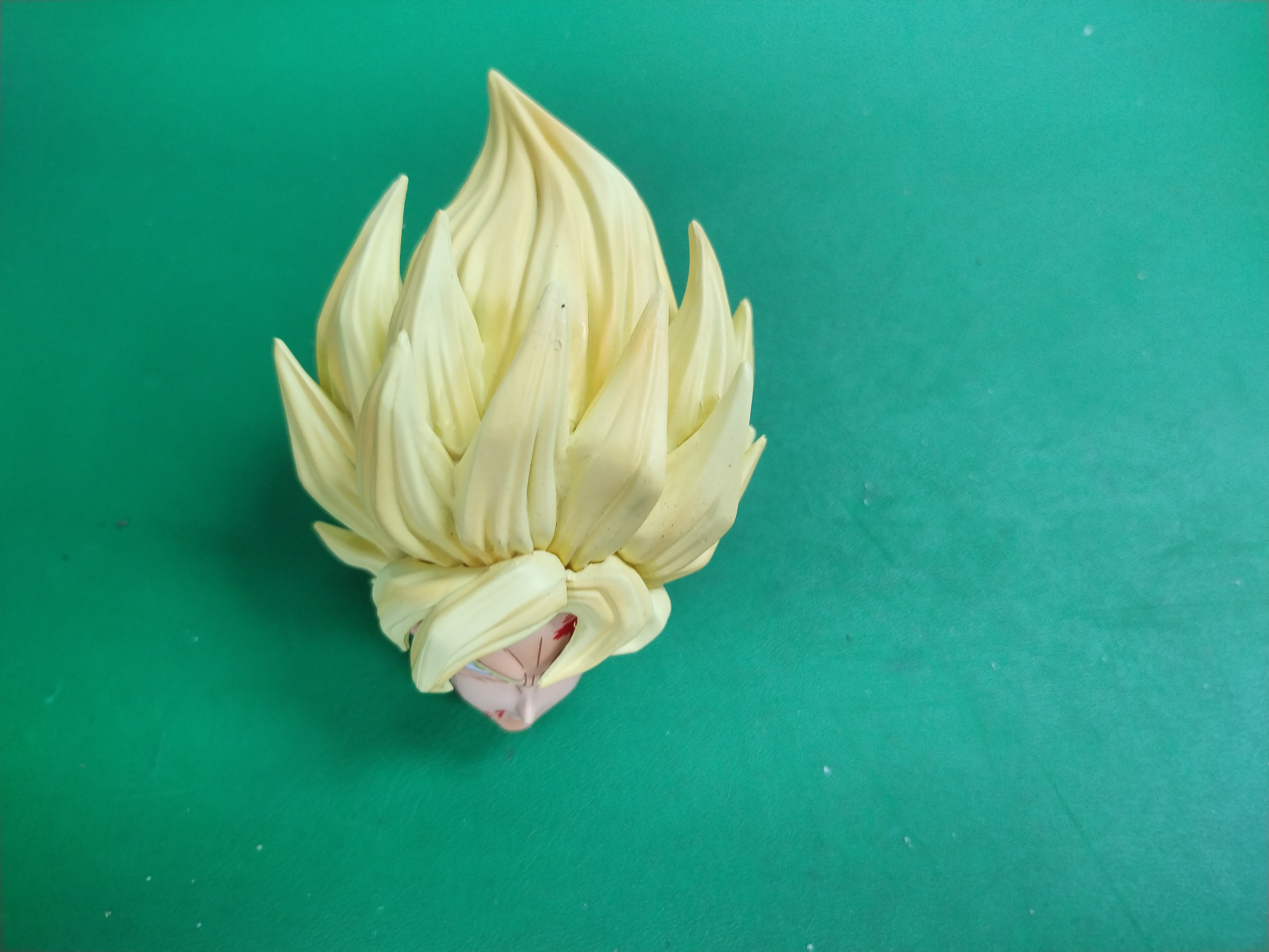 QC Photo - Dragon Ball Z Goku Battle-Scarred Figures